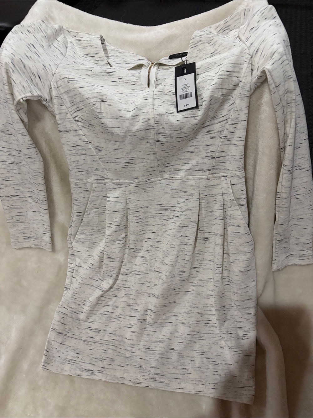 Dynamite White Speckled zip back dress